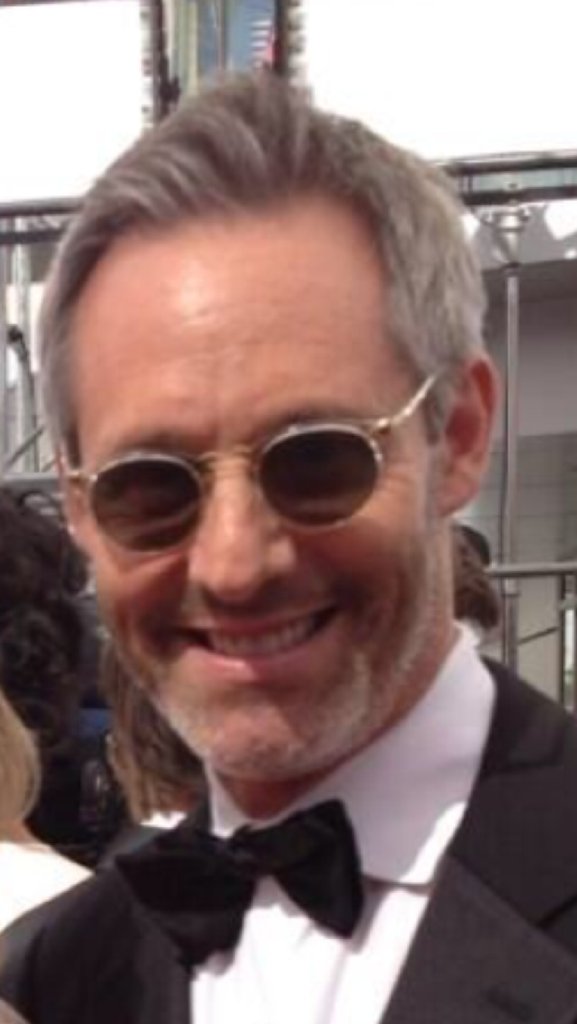 Фото - Майкл Гилл: 577x1024 / 54 Кб