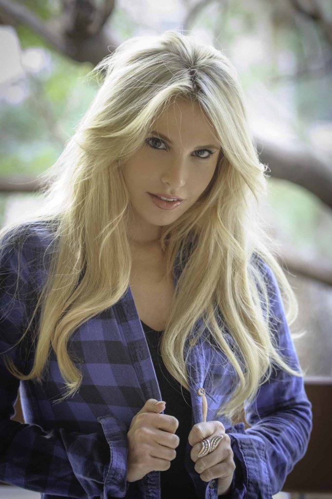 Фото - Жак Холлэнд: 681x1024 / 112 Кб