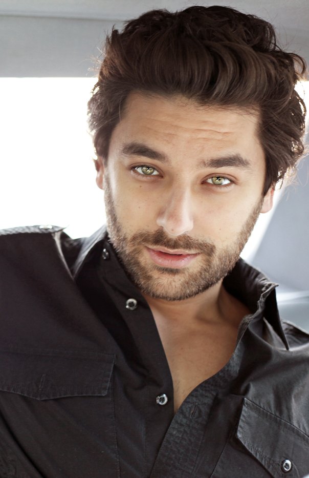 Фото - Марк Ганиме: 604x933 / 73 Кб