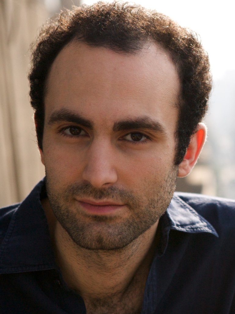 Фото - Халид Абдалла: 769x1024 / 108 Кб