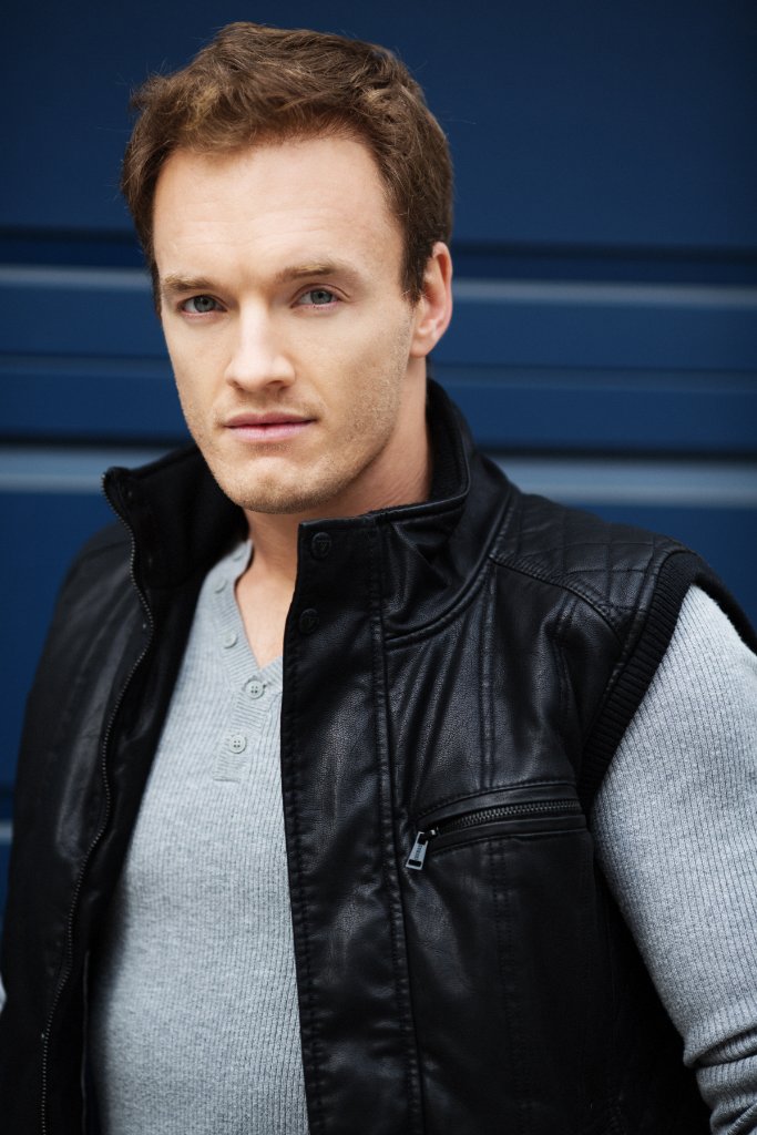 Фото - Крис Брюстер: 683x1024 / 105 Кб