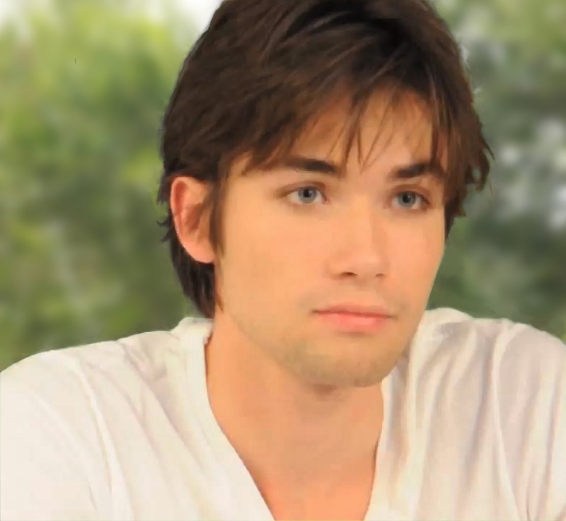 Фото - Майкл Джеймс Олсен: 1112x1024 / 76 Кб