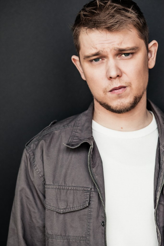 Фото - Джонатан Майкл Траутмэнн: 683x1024 / 90 Кб