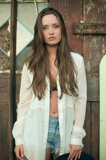 Фото - Мерритт Паттерсон: 426x641 / 57 Кб