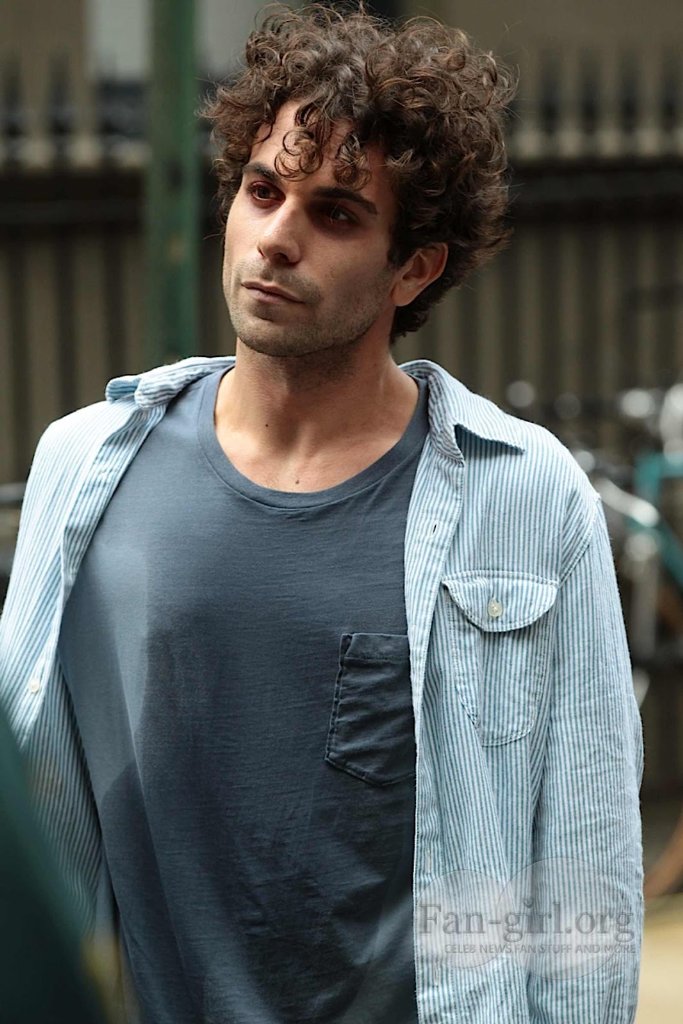 Фото - Франк Де Хулио: 683x1024 / 123 Кб