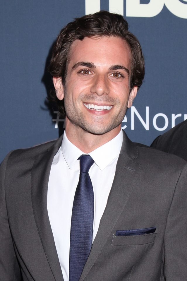 Фото - Франк Де Хулио: 639x960 / 85 Кб