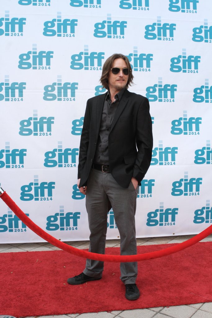 Фото - Мэтт Локвуд: 683x1024 / 120 Кб