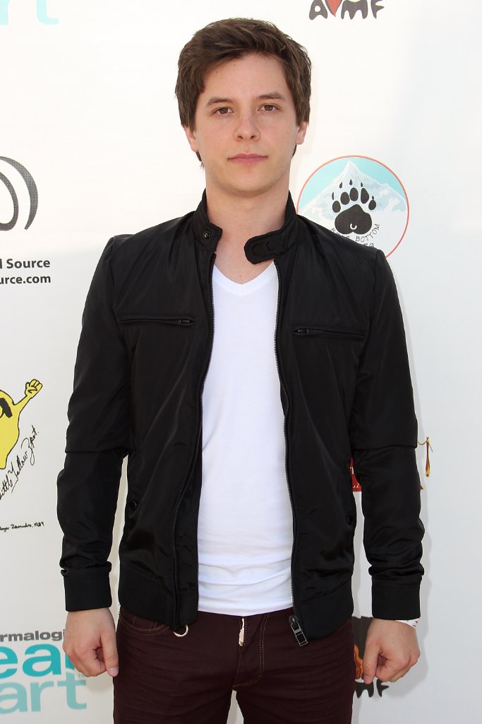 Фото - Дэниэл Эмерман: 683x1024 / 73 Кб