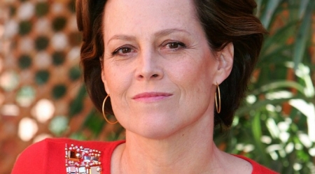 Фото - Сигурни Уивер: 450x249 / 83.61 Кб