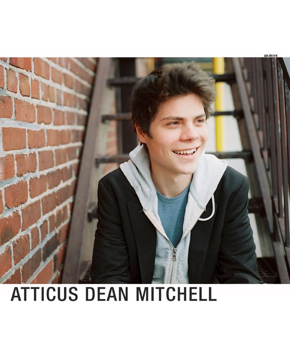 Фото - Аттикус Дин Митчелл: 576x720 / 62 Кб