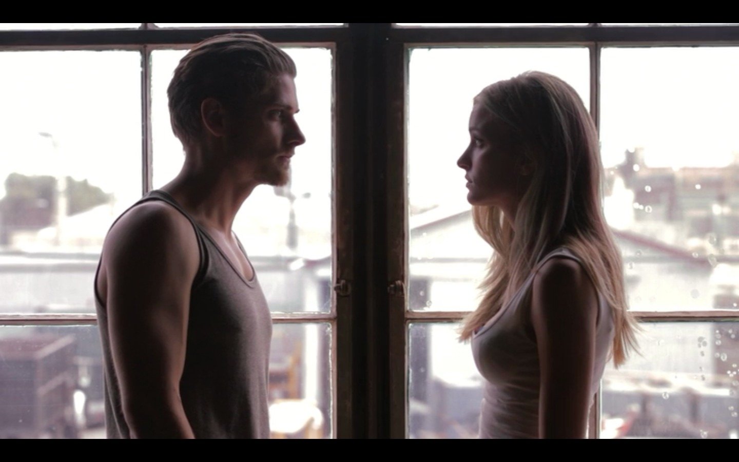 Фото - Брианна Хоуи: 1440x900 / 117 Кб