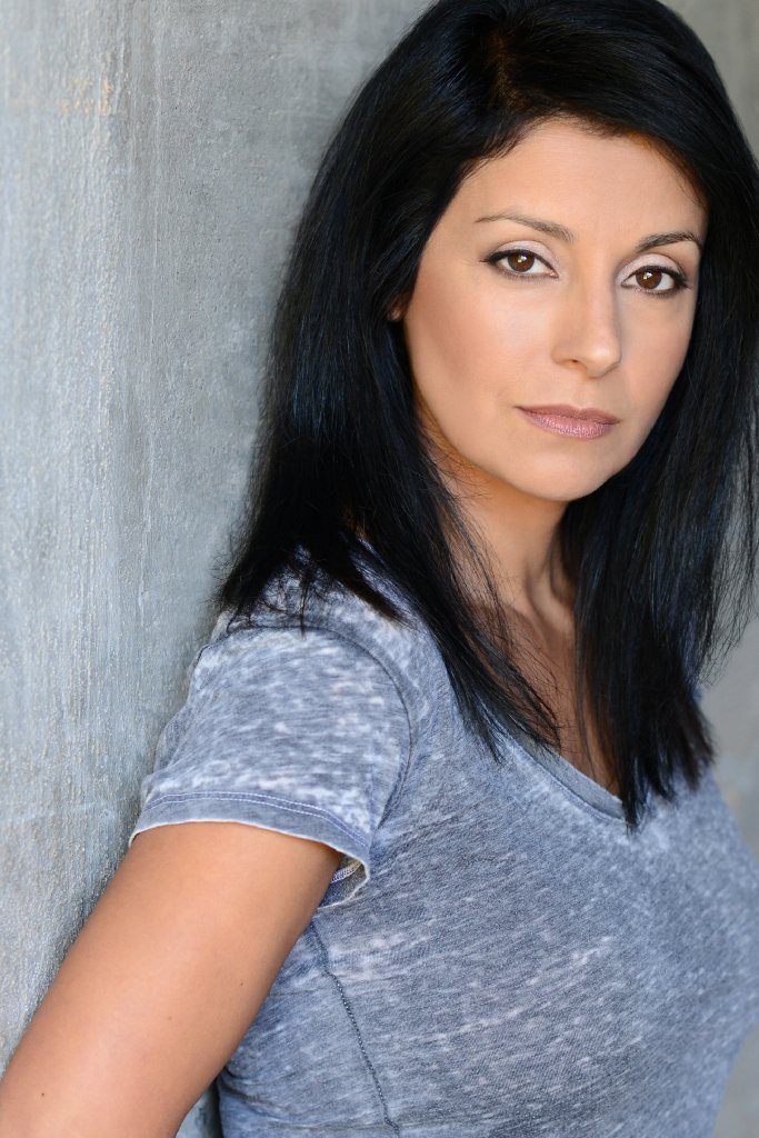 Фото - Париза Джонстон: 683x1024 / 144 Кб