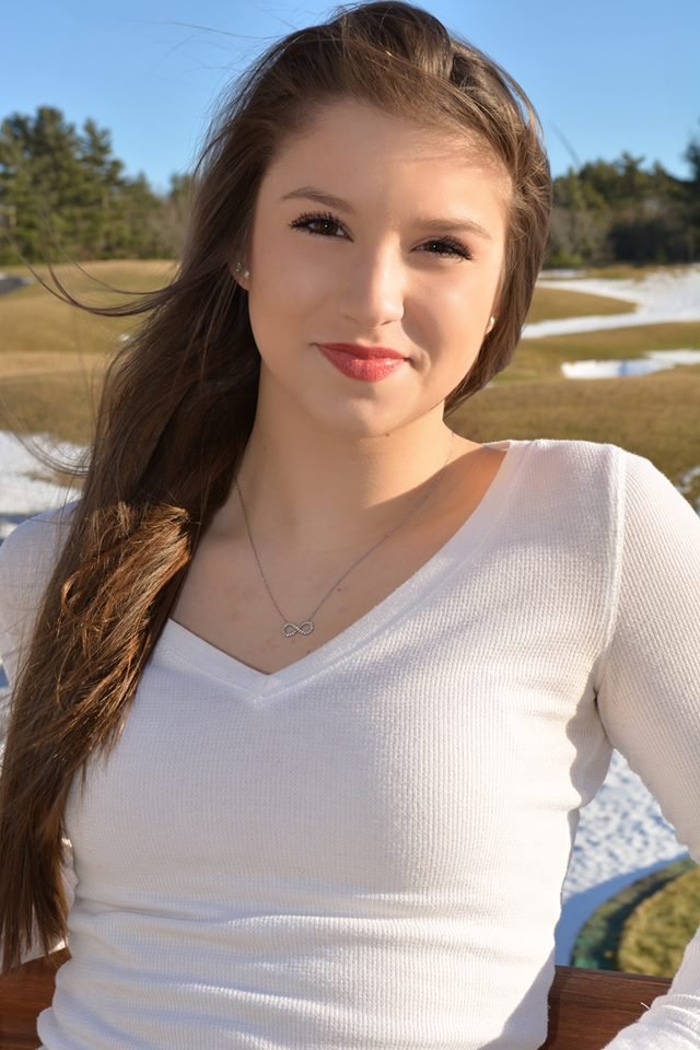 Фото - Мередит Прунти: 640x960 / 94 Кб