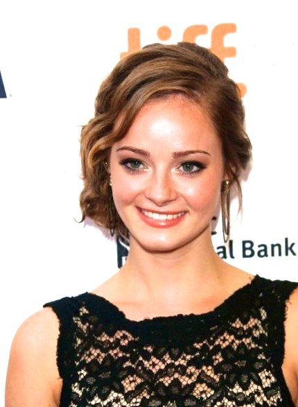 Фото - Шеннон Мари Уолш: 430x587 / 48 Кб