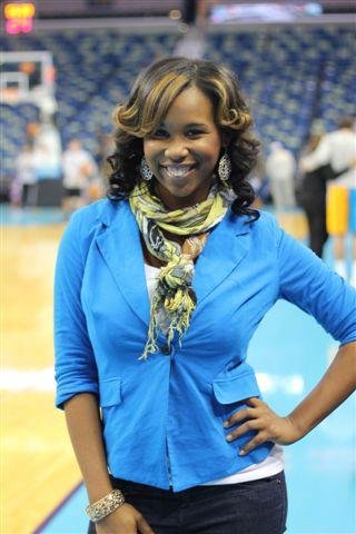 Фото - Николь Коллинз: 320x480 / 32 Кб