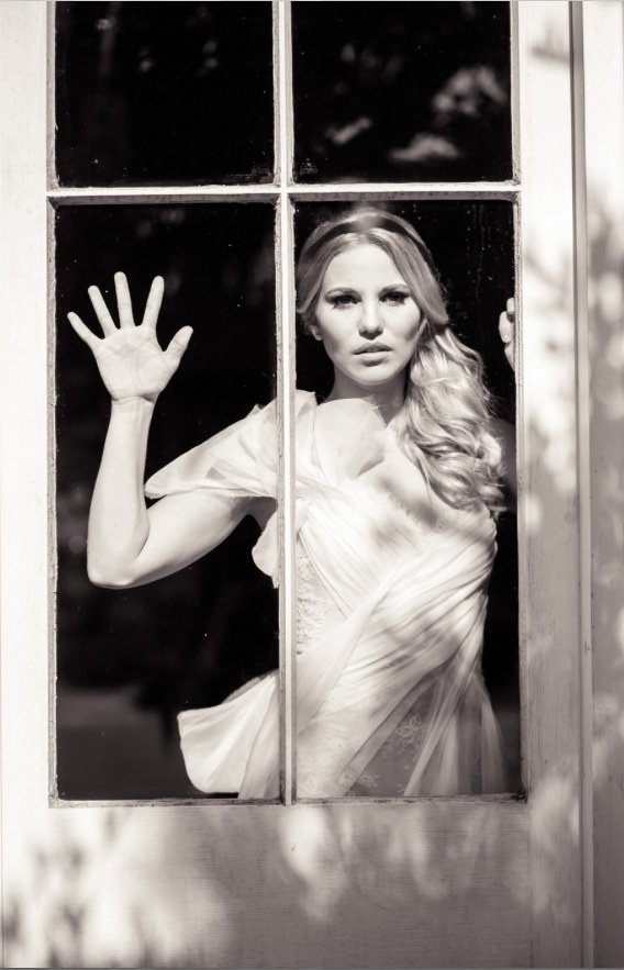 Фото - Лаура Флэннери: 568x883 / 69 Кб