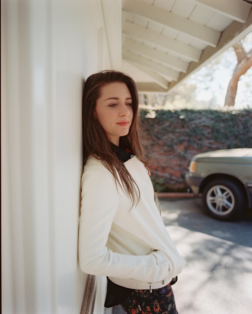 Фото - Зои Ворф: 821x1024 / 89 Кб