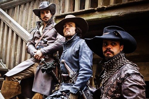 Фото - Ховард Чарльз: 500x333 / 63 Кб