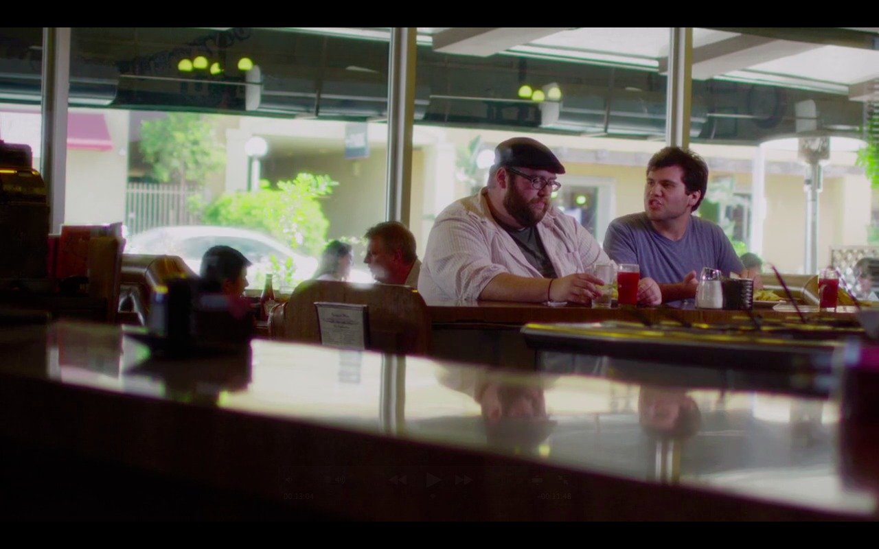 Фото - С.Дж. Вана: 1280x800 / 120 Кб