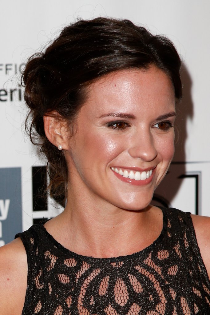 Фото - Лиза Дж. Беннетт: 683x1024 / 144 Кб