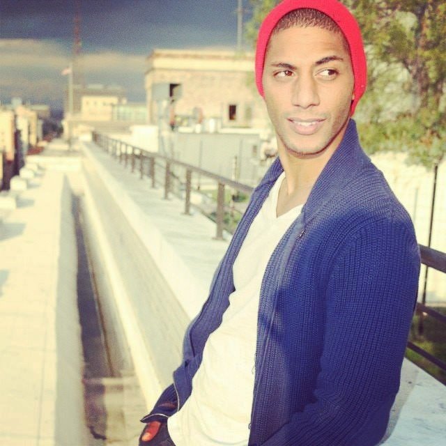 Фото - Адриан Буркс: 640x640 / 69 Кб