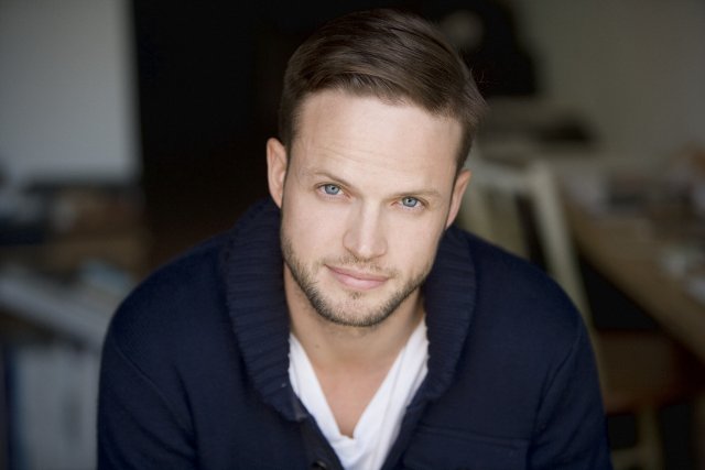 Фото - Эрик Мердок: 640x427 / 26 Кб