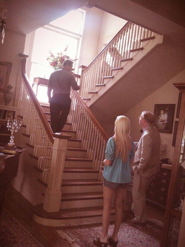 Фото - Анджела Кереч: 612x816 / 80 Кб