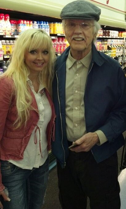 Фото - Анджела Кереч: 409x676 / 55 Кб