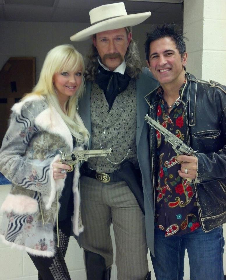 Фото - Бобби Кереч: 776x960 / 110 Кб