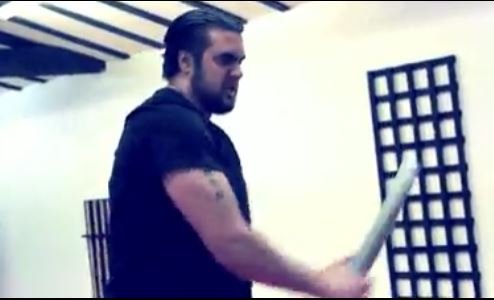 Фото - Нил Александр Смит: 494x300 / 20 Кб