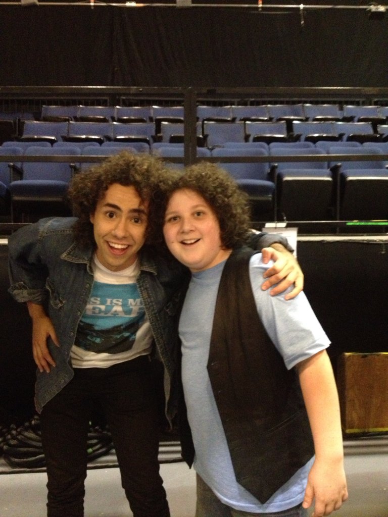 Фото - Samuel Gilbert: 768x1024 / 131 Кб