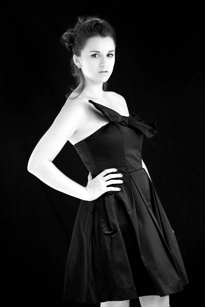 Фото - Sarah Young: 683x1024 / 54 Кб