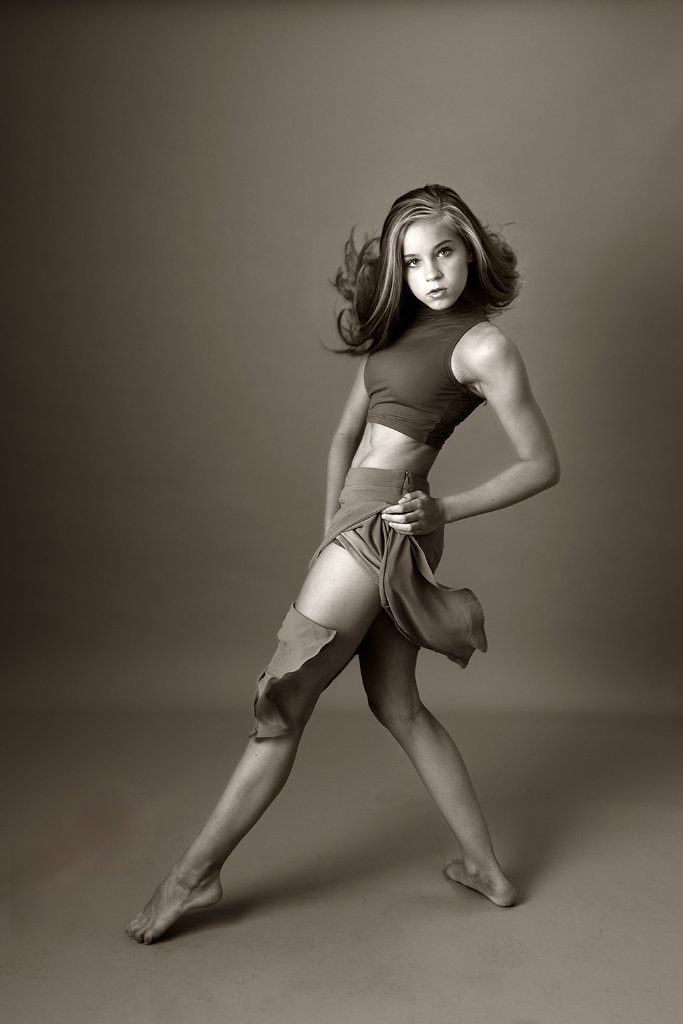 Фото - Алекса Блэр Робертсон: 683x1024 / 45 Кб