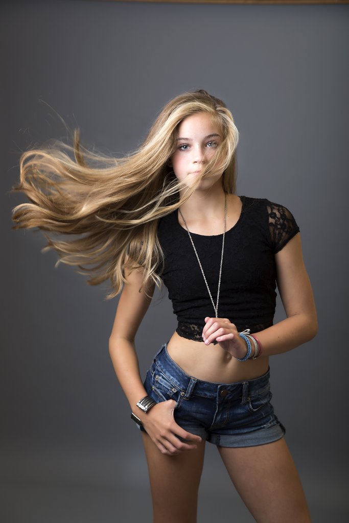 Фото - Алекса Блэр Робертсон: 683x1024 / 70 Кб