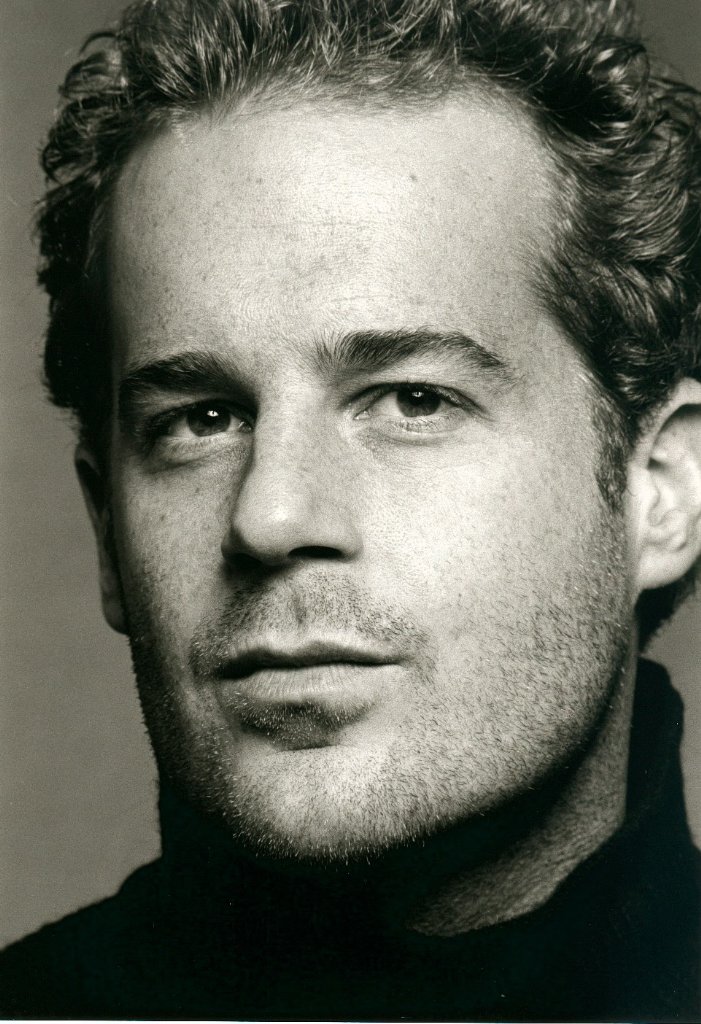 Фото - Адам Джеймс: 701x1024 / 154 Кб