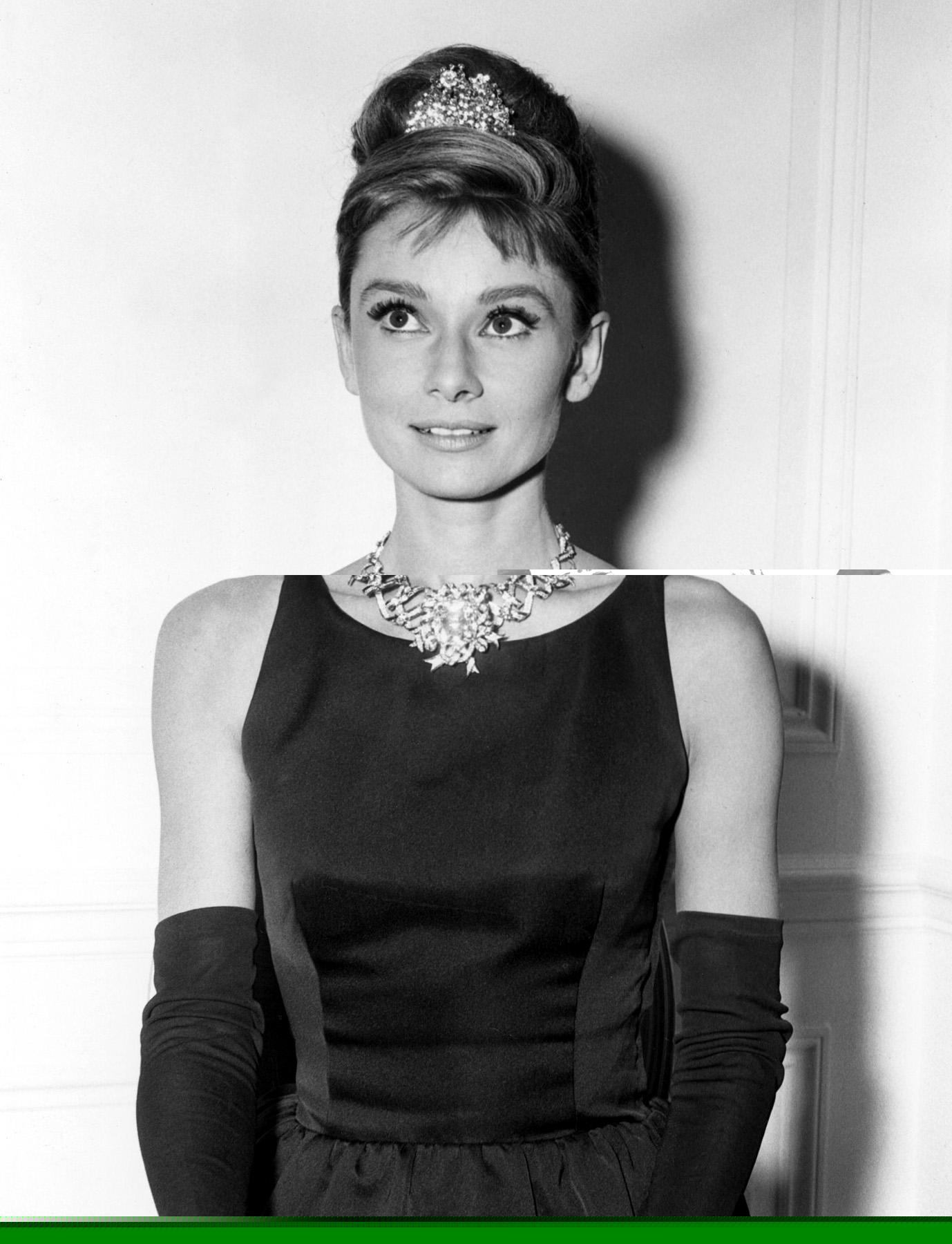 Фото - Одри Хепберн: 1378x1800 / 415.28 Кб