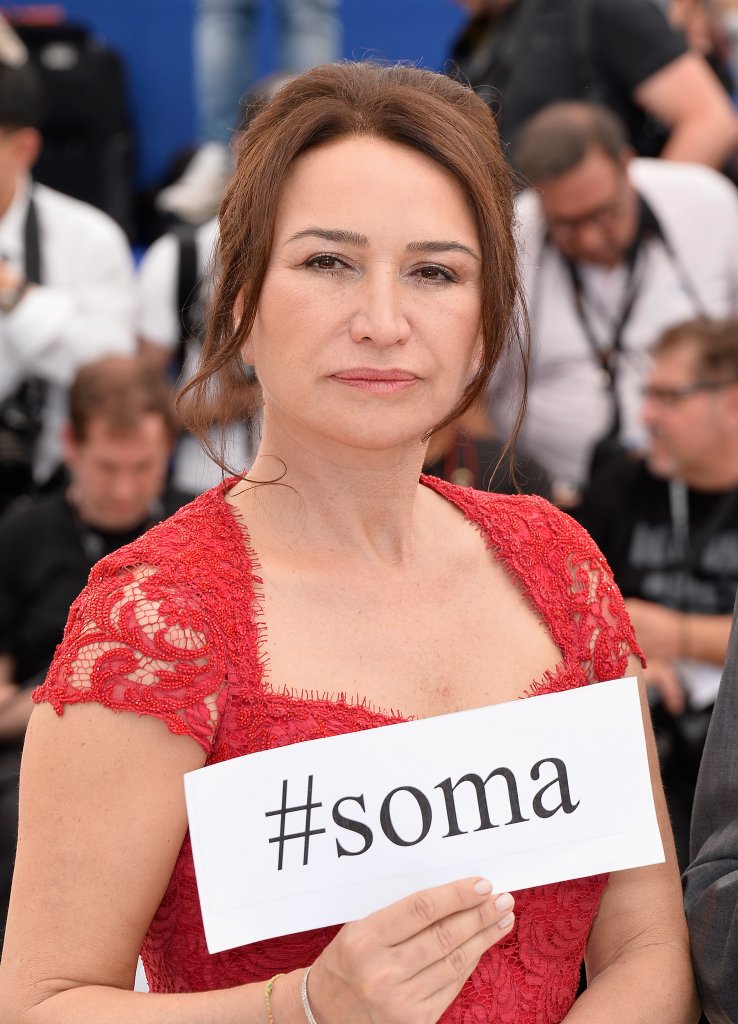 Фото - Демет Акбаг: 738x1024 / 135 Кб