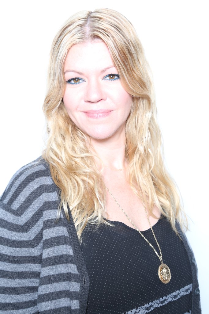 Фото - Робин Мэтьюз: 683x1024 / 128 Кб