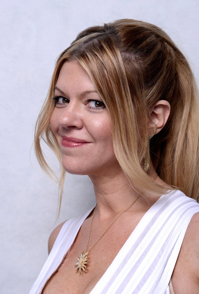 Фото - Робин Мэтьюз: 696x1024 / 115 Кб