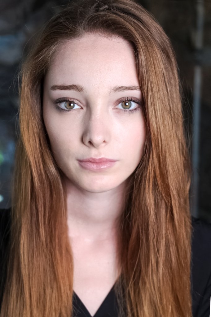 Фото - Эмма Дюмон: 681x1024 / 97 Кб