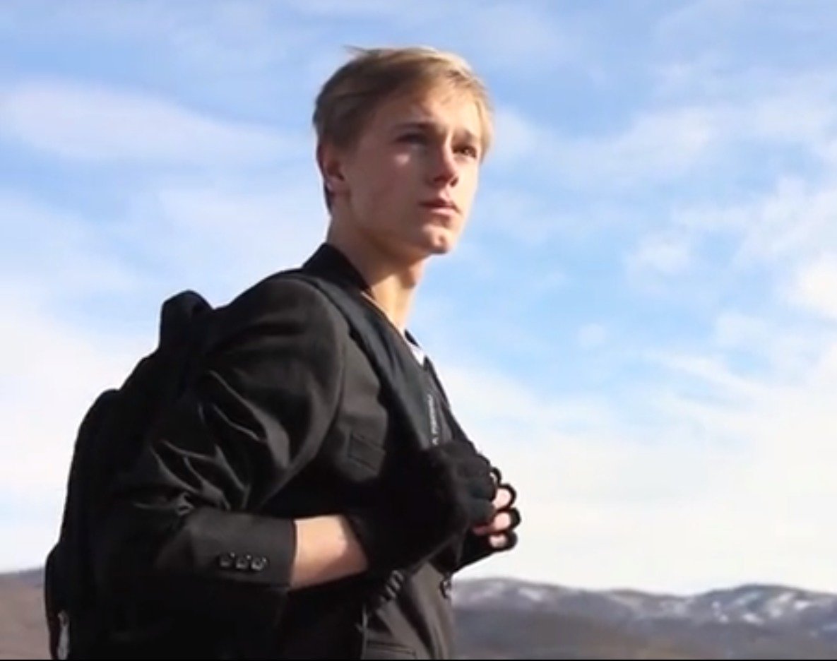 Фото - Себастьян Барр: 1185x936 / 70 Кб