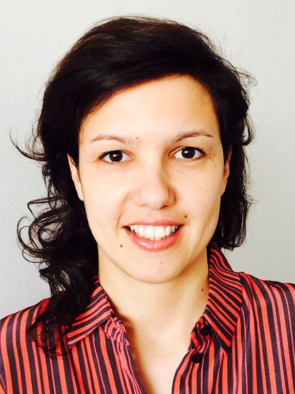 Фото - Тали Шалом-Эзер: 576x768 / 83 Кб