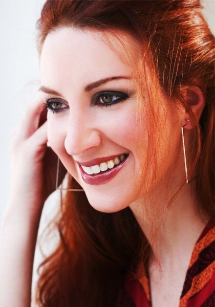 Фото - Деми Казанис: 420x600 / 46 Кб