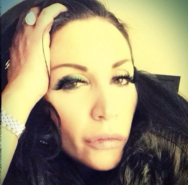 Фото - Деми Казанис: 621x613 / 55 Кб