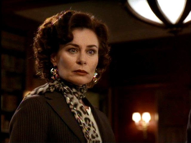 Фото - Мими Кузык: 640x480 / 36 Кб