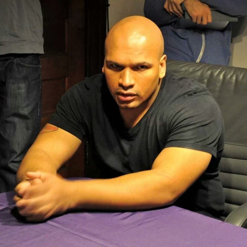 Фото - Рамон Алеман: 846x846 / 94 Кб