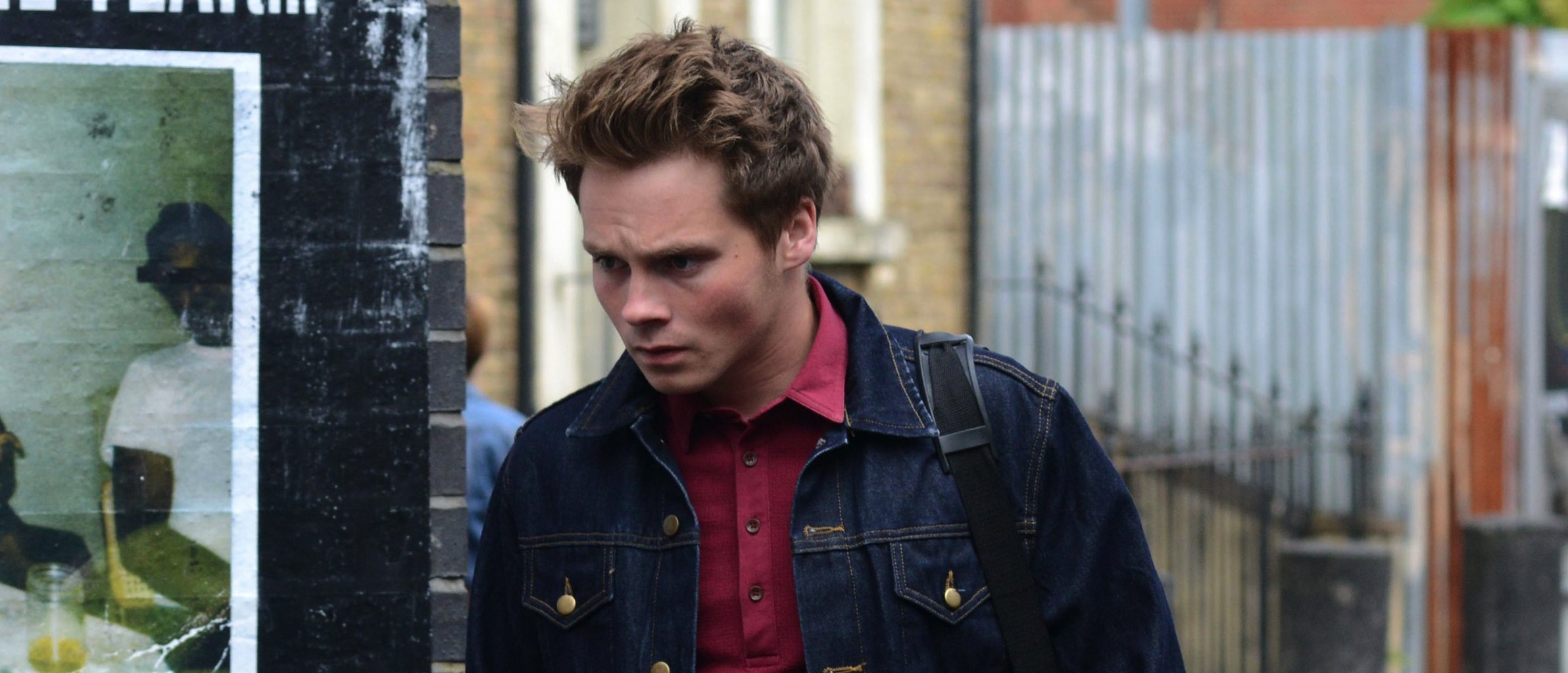 Фото - Сэм Страйк: 2384x1024 / 269 Кб