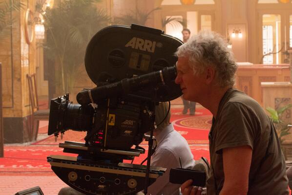 Фото - Роберт Д. Йомэн: 598x399 / 36.39 Кб