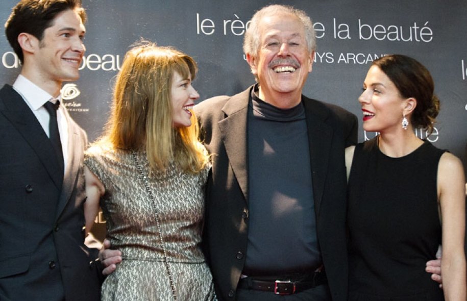 Фото - Мелани Меркоски: 915x590 / 96 Кб