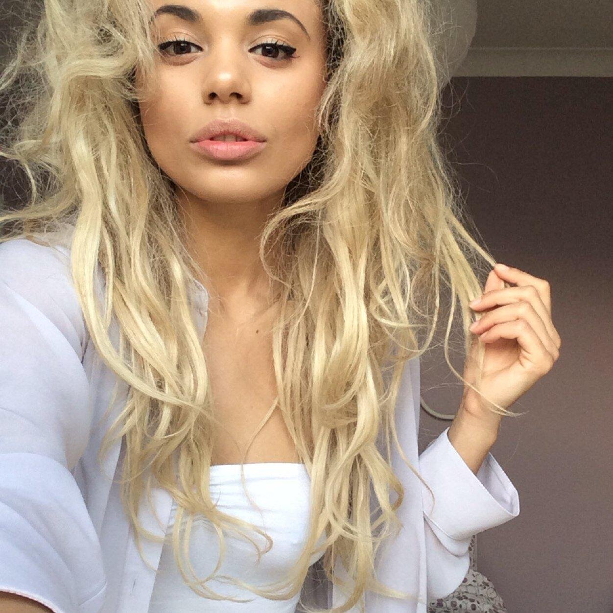 Фото - Джессика Пламмер: 1252x1252 / 232.29 Кб